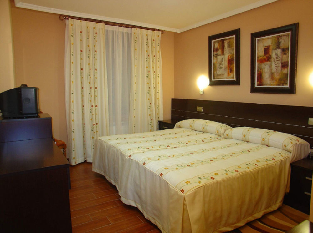 Hotel Santa Teresa อาบีลา ภายนอก รูปภาพ