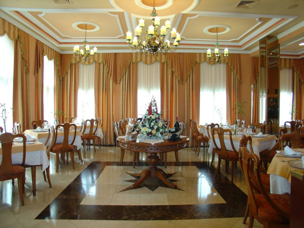 Hotel Santa Teresa อาบีลา ภายนอก รูปภาพ